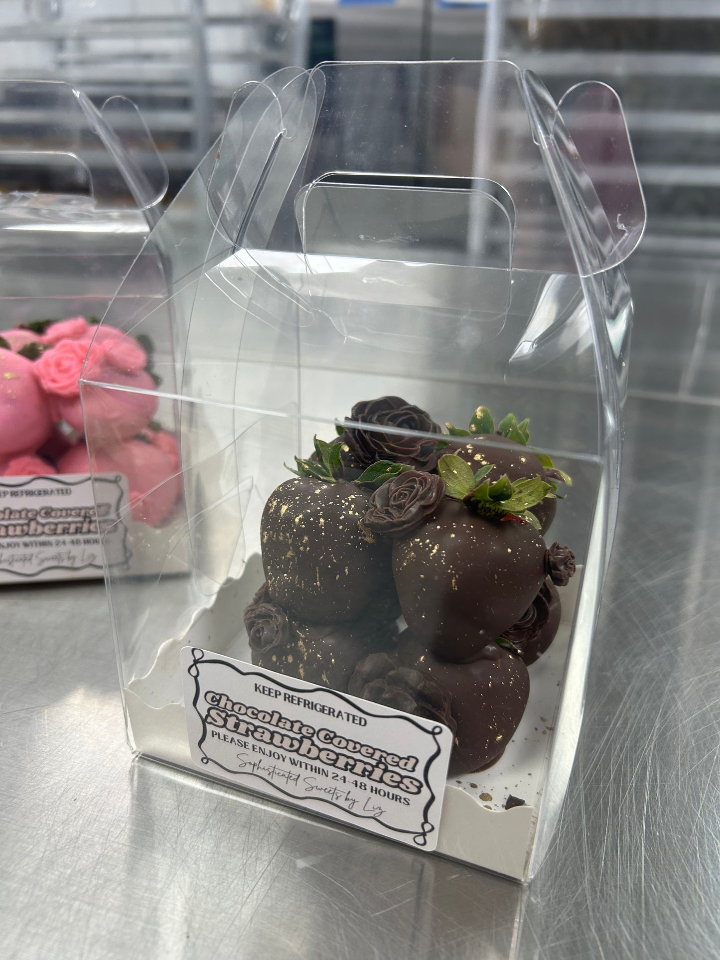 Milk Chocolate Covered Strawberry Cube (8 Strawberries)