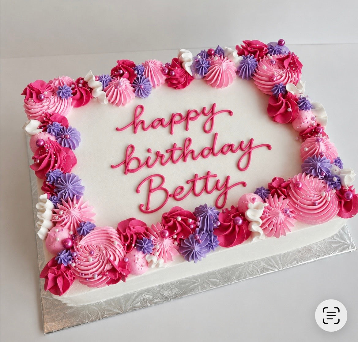 Custom cake- 1/2 sheet