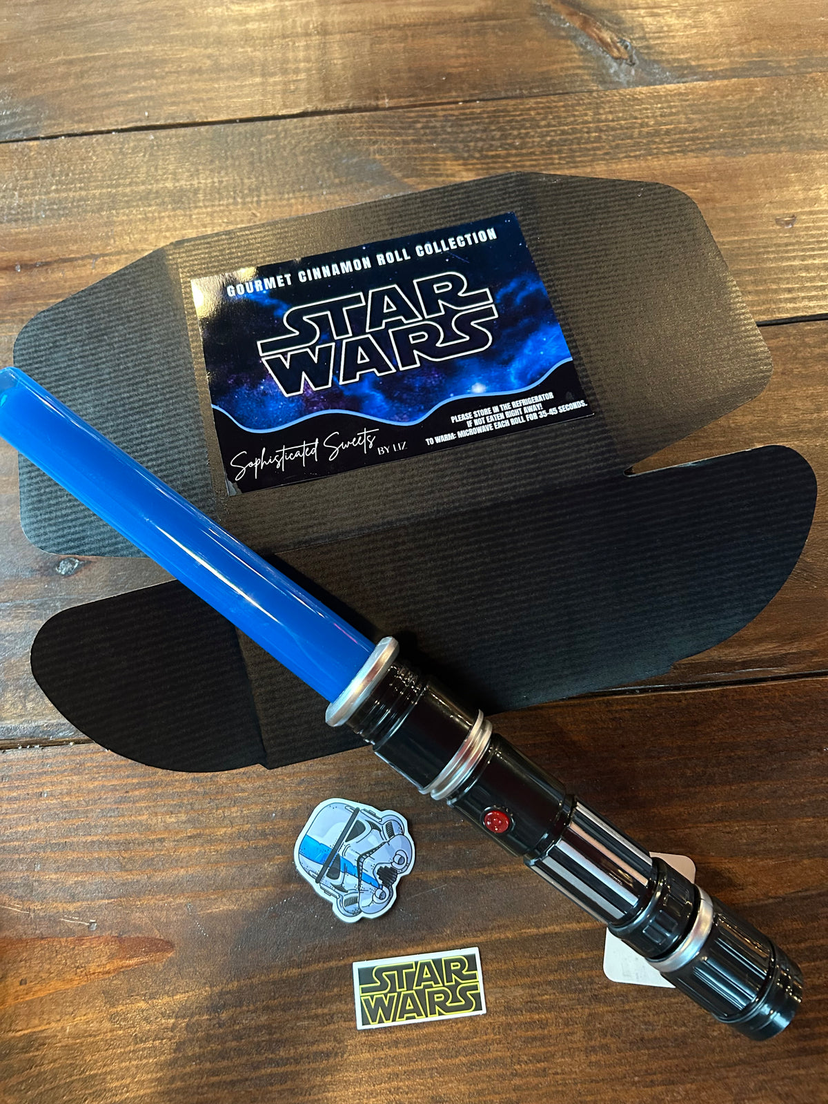 Star Wars 4 Pack with 1 lightsaber and Star Wars Vinyl Stickers