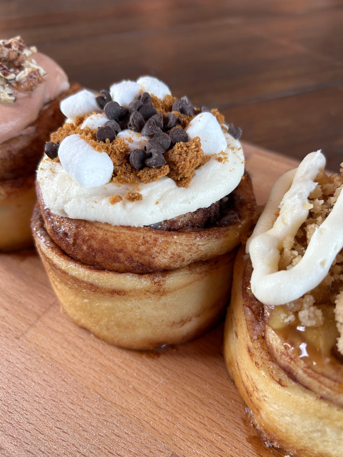 Biff’s Bonfire S’mores Cinnamon Roll