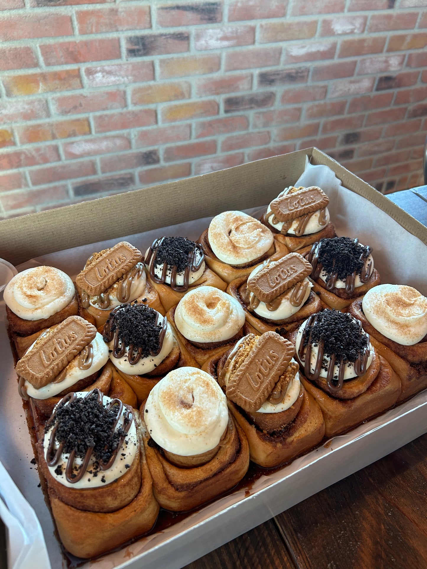 Thanksgiving preorder- 15 Assorted Rolls Party Pack