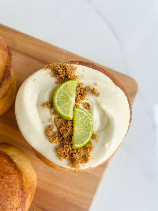 1 Jumbo Key Lime Cinnamon Roll