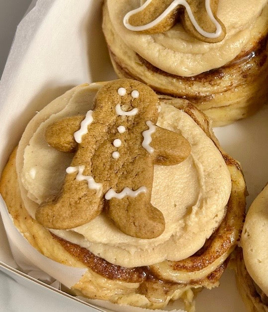 1 jumbo Gingerbread Man Cinnamon Roll
