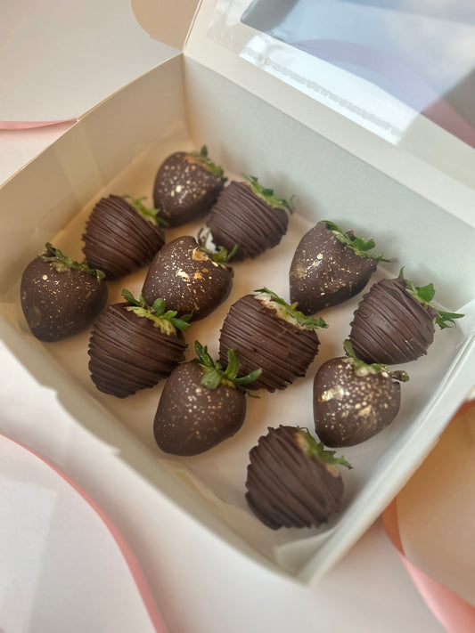 Valentine’s Pre-order ❤️ One Dozen Dark Chocolate Covered Strawberries