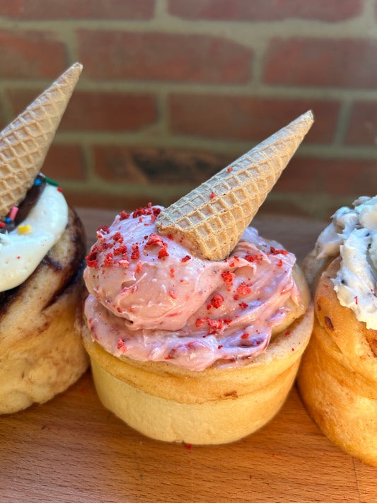 1 Jumbo Strawberry Ice Cream Cinnamon Roll