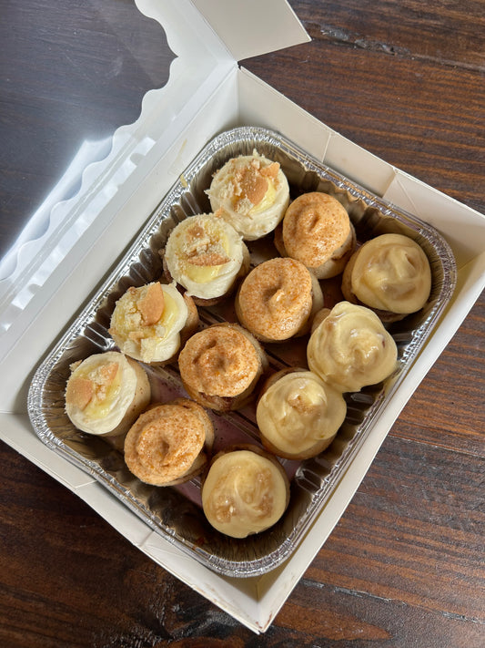 Available at our Kiosk 10am Sweet Southern Bliss Assorted Cini Mini Box!