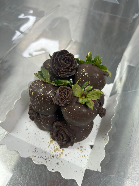 Milk Chocolate Covered Strawberry Cube (8 Strawberries)