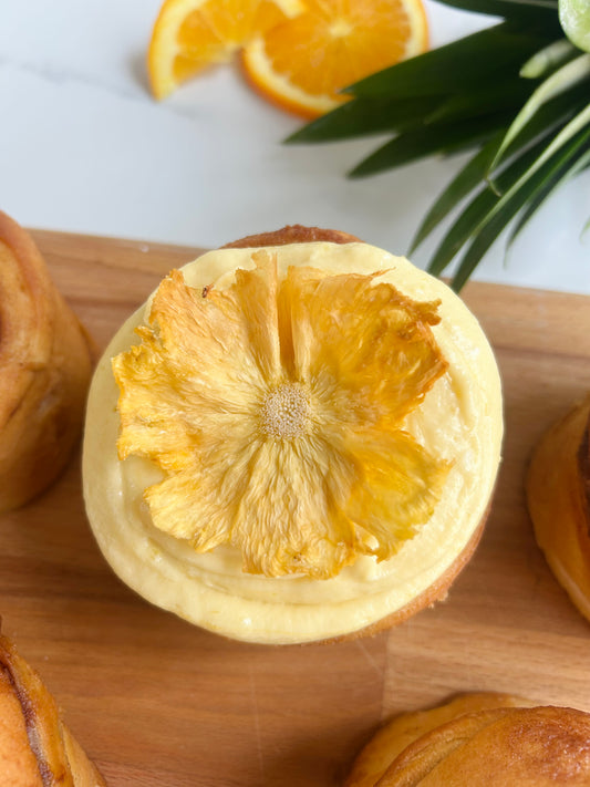 1 Jumbo Pineapple Dole Whip Cinnamon Roll