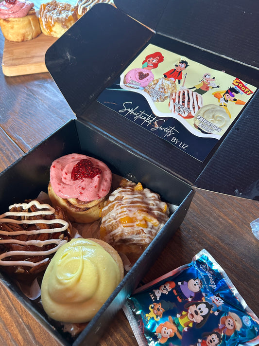 Limited Edition Goofy’s Collectable Power line theme song Sound 4 pack Cinnamon Rolls box with a goofy movie Bag clip