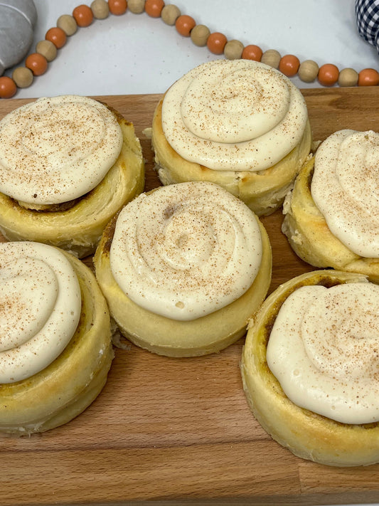 1 Eggnog Jumbo Cinnamon Roll