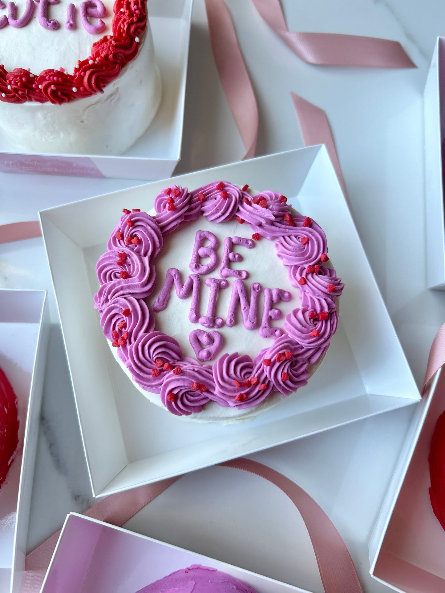 Valentine’s Pre-order ❤️White& pink Mini bento Cake