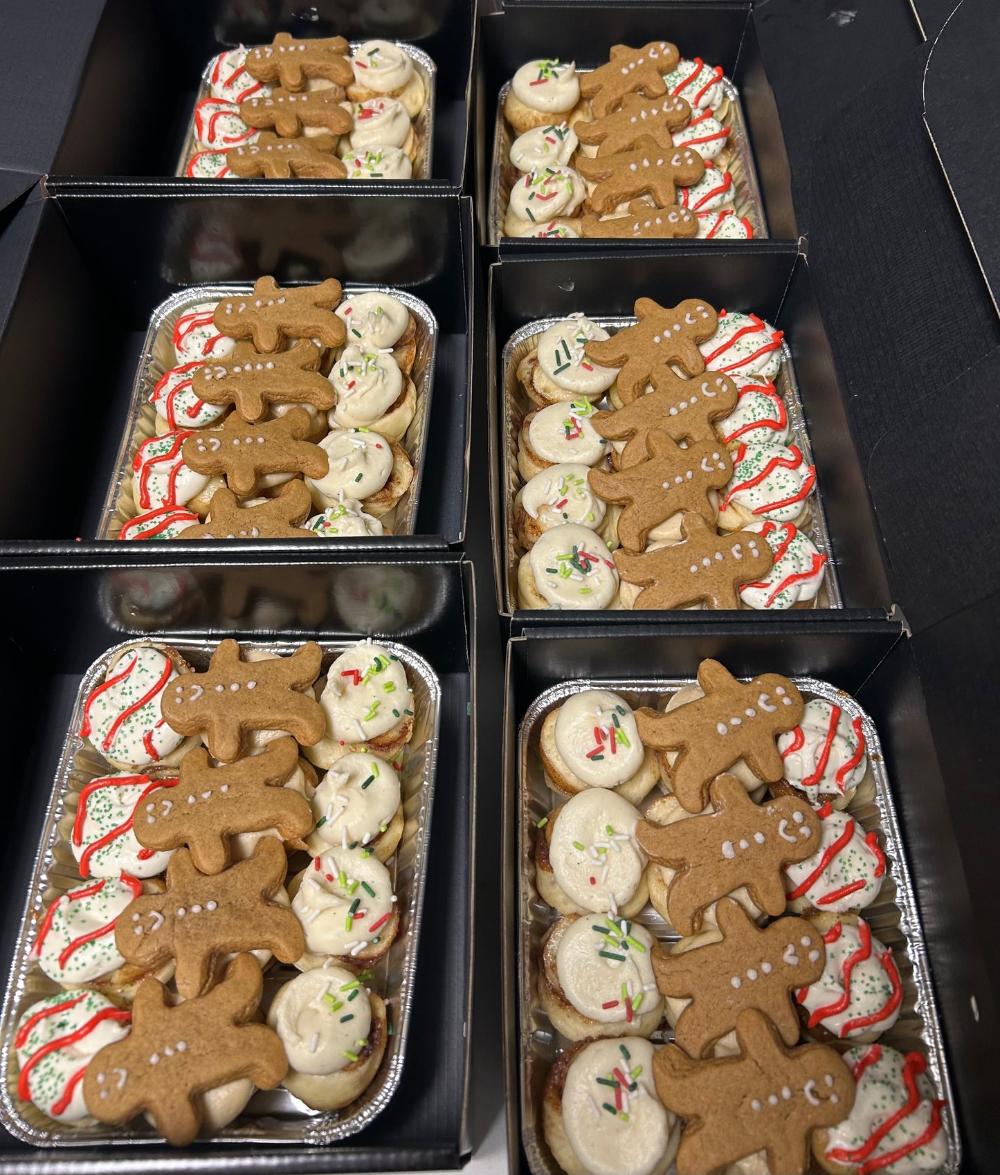 (SATURDAY ONLY) 1 Dozen Christmas themed Cini minis (Description below)