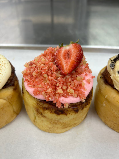Screech’s Strawberry Crunch Cinnamon Roll