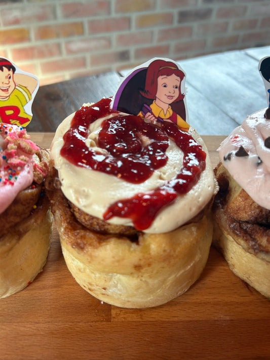 Phoebes Pb &J Cinnamon Roll
