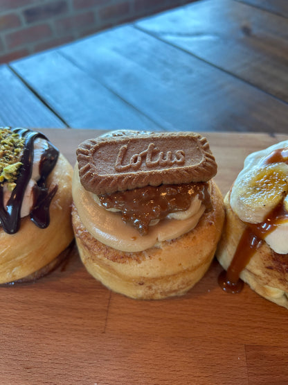 Bowsers Biscoff Crunch Cinnamon Roll