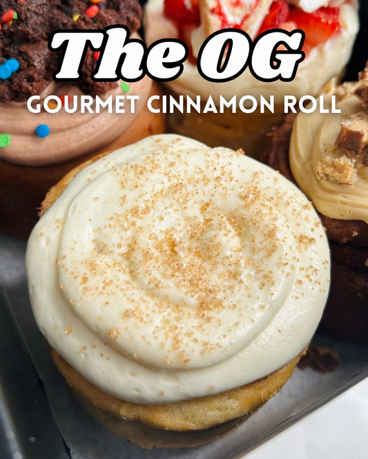 1 Jumbo Original Cinnamon Roll- Freshly baked gourmet cinnamon rolls